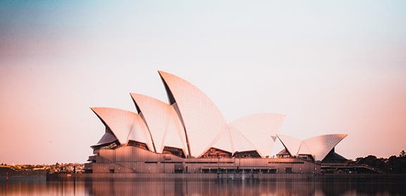 How far is Sydney to Central Coast?