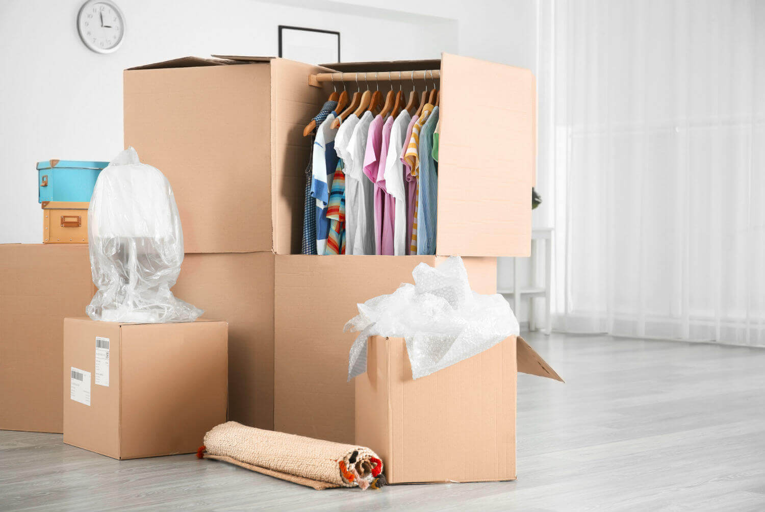 Tips for Storing Clothes for a Big Move